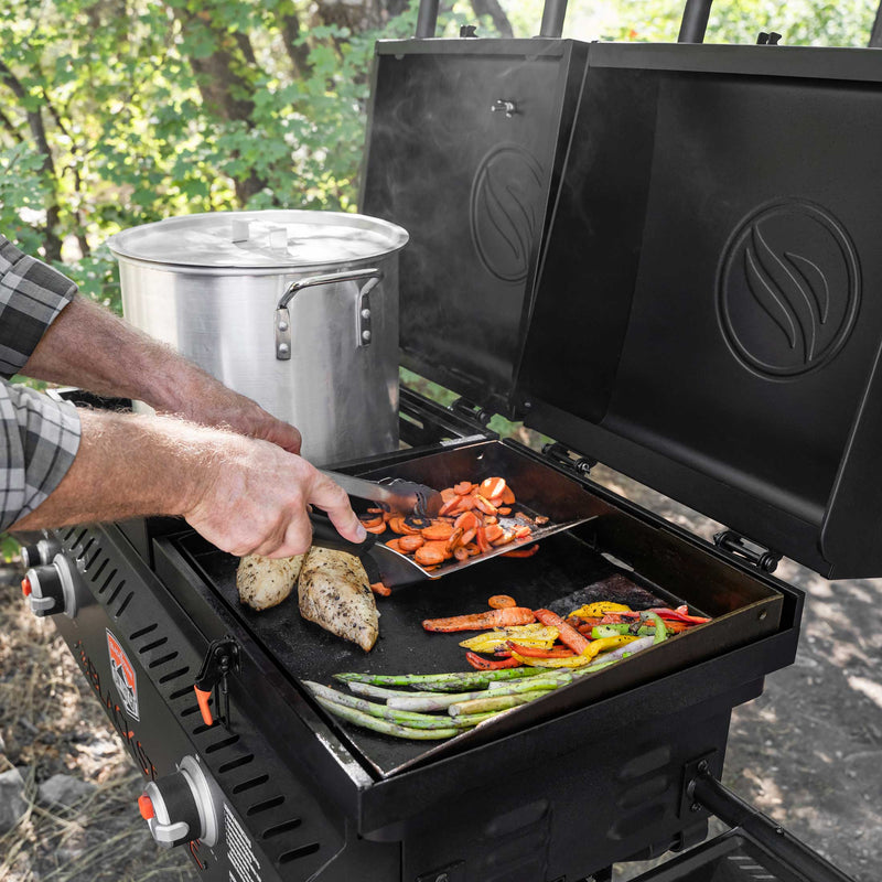 Blackstone 17" On The Go Tailgaiter Griddle/Grill Combo