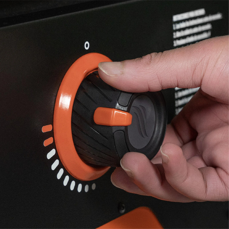 Blackstone 28" Limited Edition Omnivore Griddle W / Limited Edition Black Spatula Set & Premium Soft Cover