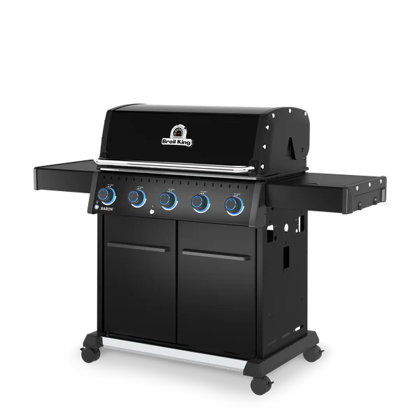 Broil King Baron 520 PRO Shadow 4-Burner Gas Grill