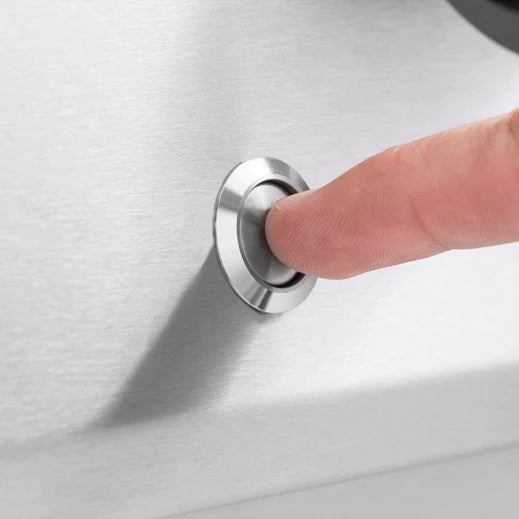 Broil King REGAL S420 4-Burner Built-In Grill with 9mm Stainless Steel Cooking Grids