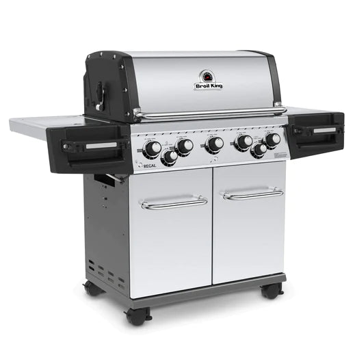 Broil King REGAL S590 PRO IR BBQ with Infrared Side Burner, Rear Rotisserie Burner & Rotisserie Kit