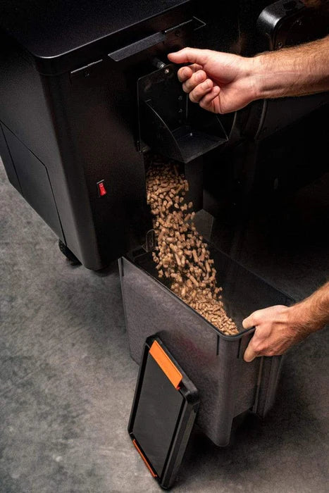 Traeger Staydry Pellet Bin & Lid BAC615