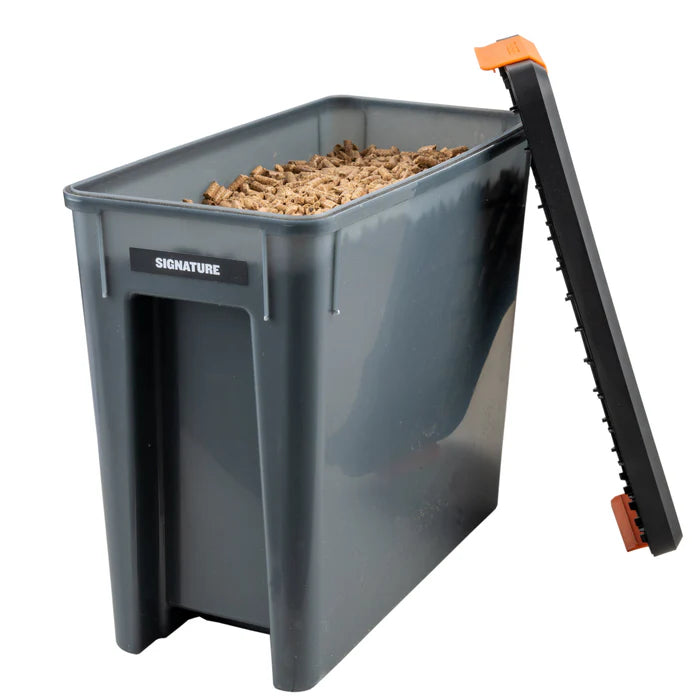 Traeger Staydry Pellet Bin & Lid BAC615