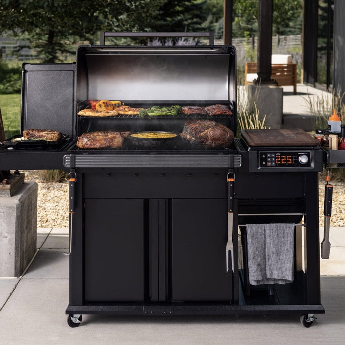 Traeger Woodridge Elite Connected Pellet Grill and Smoker